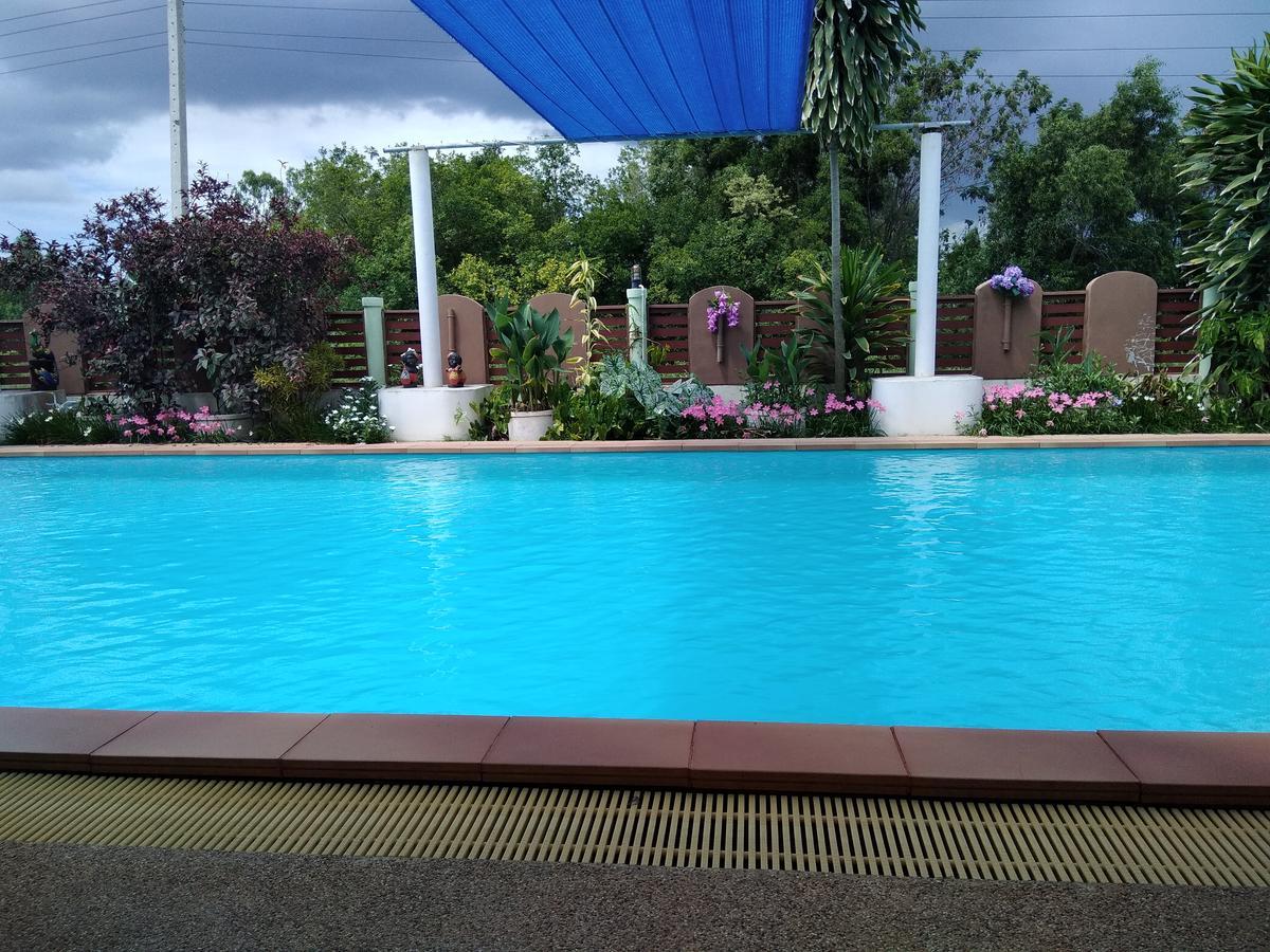 Peace Pool Resort Khun Han Bagian luar foto